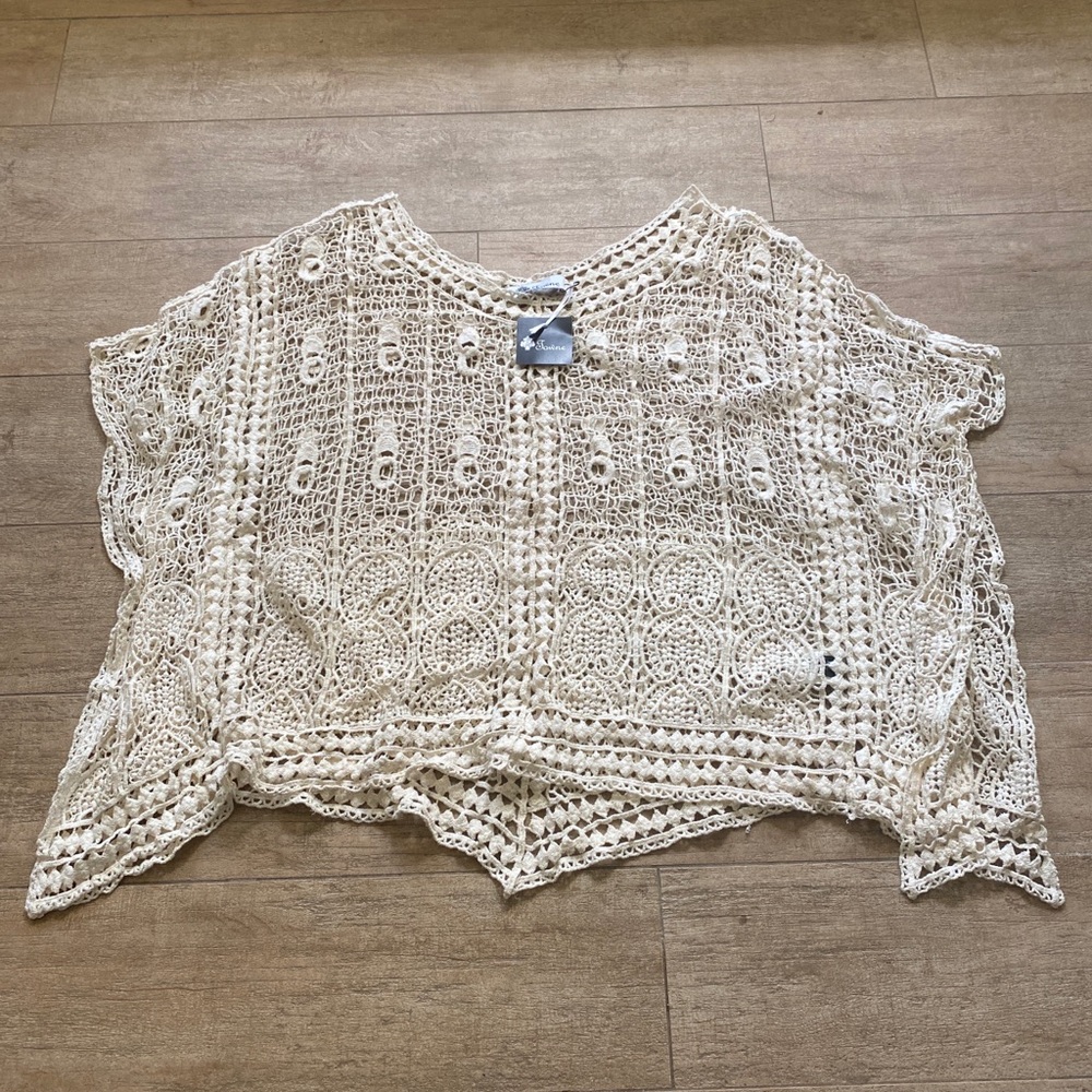 Jowne Top Brand Medium/Large New With Tags White/Cream Color MSRP $58